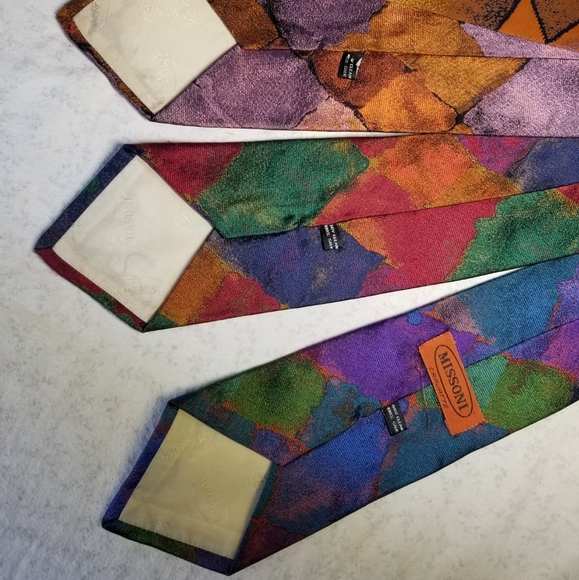 4 Vintage, Colorful and Fun Missoni. - Picture 2 of 5